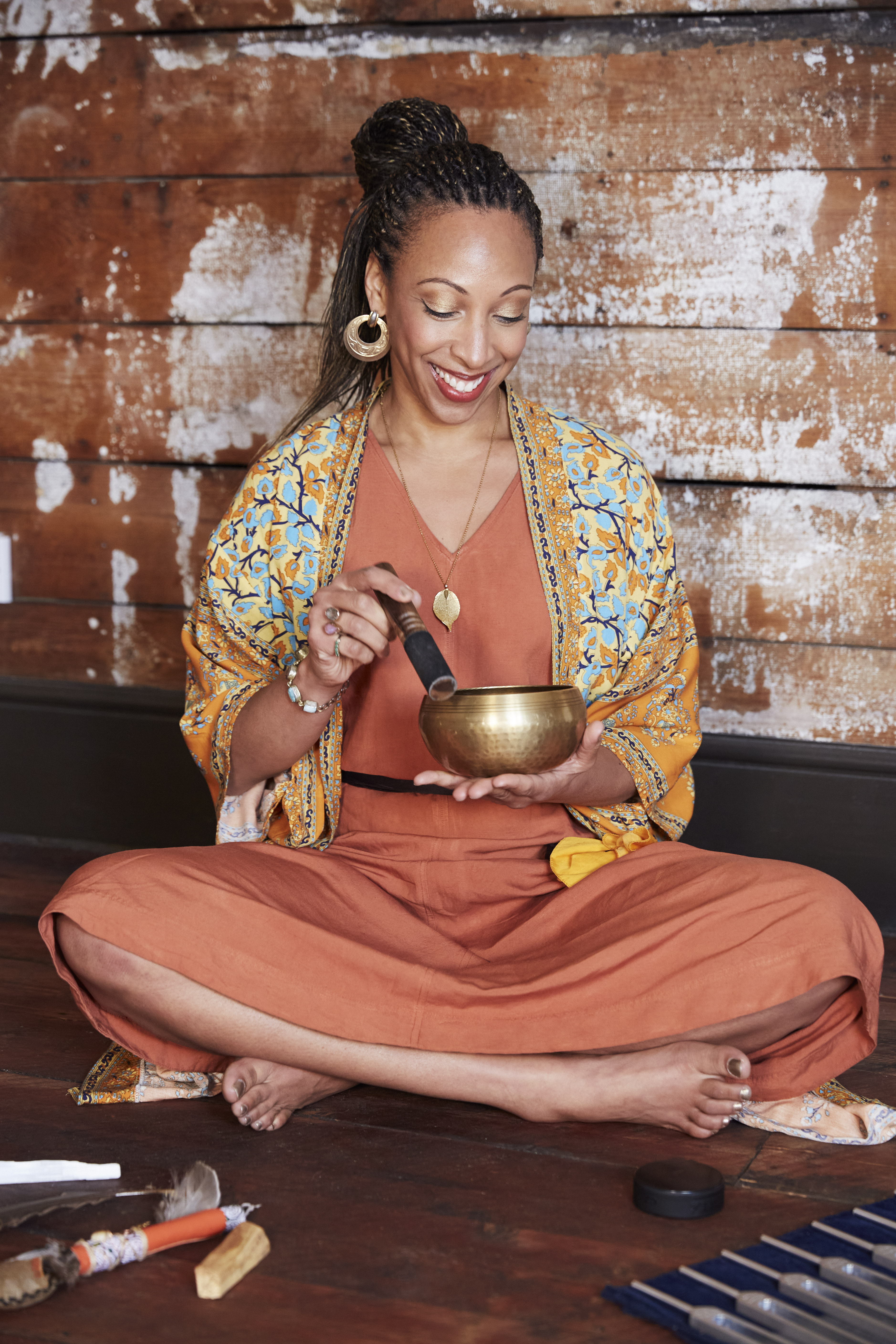 Sound bowl healing at the VIP Retreat Day